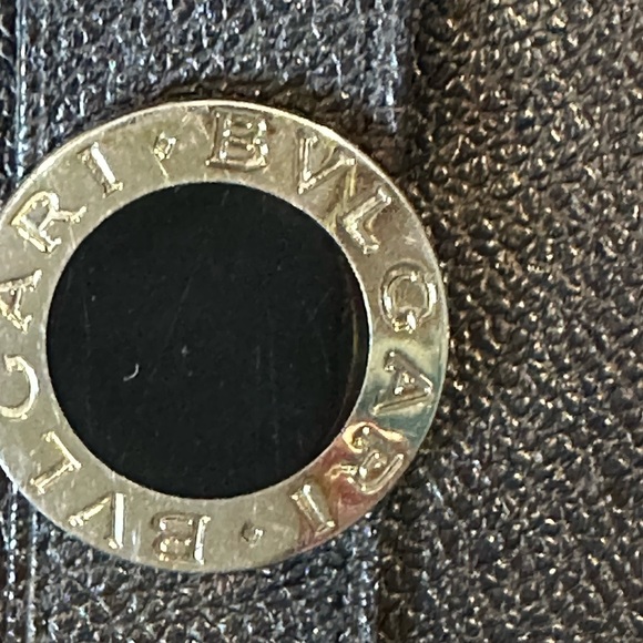 Black Leather Wallet with gold Accent and Minimalist Design pebbled leather - Picture 7 of 15